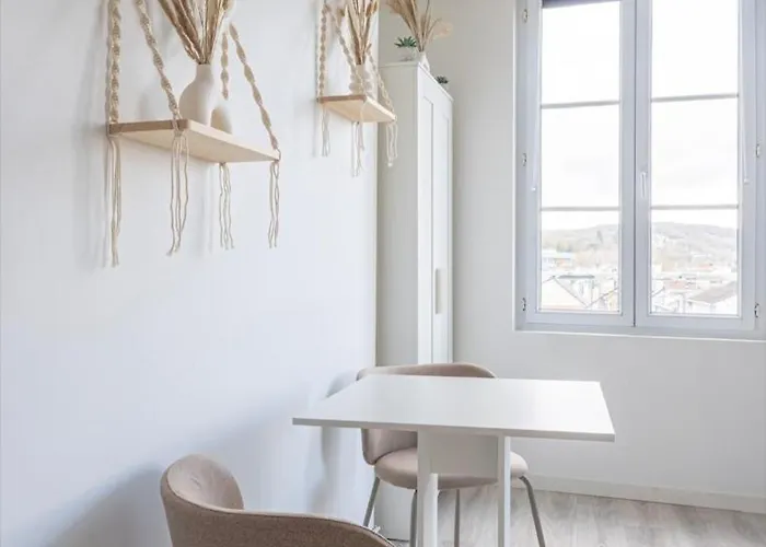 Lumineux, Cosy Et Bien Equipe * Caudebec-les-Elbeuf