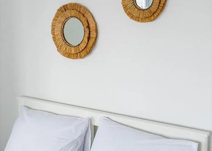 Lumineux, Cosy Et Bien Equipe